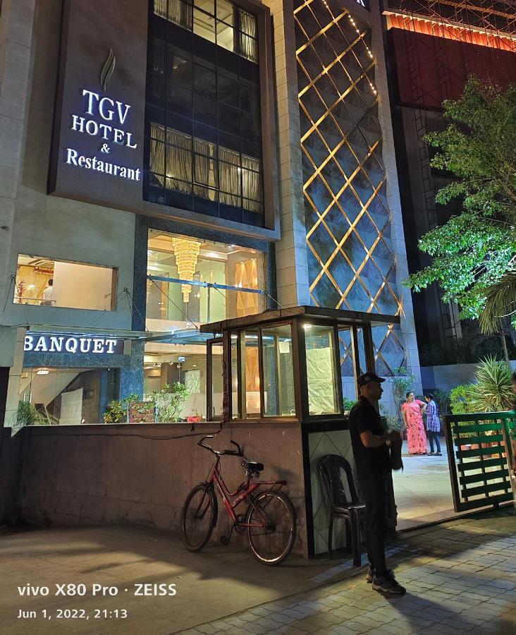 Tgv Hotel Ahmedabad Eksteriør billede