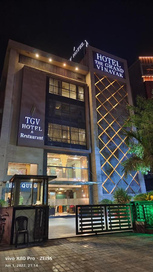 Tgv Hotel Ahmedabad Eksteriør billede